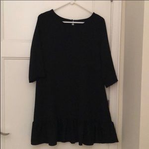 Black 3/4 sleeve ruffle hem dress